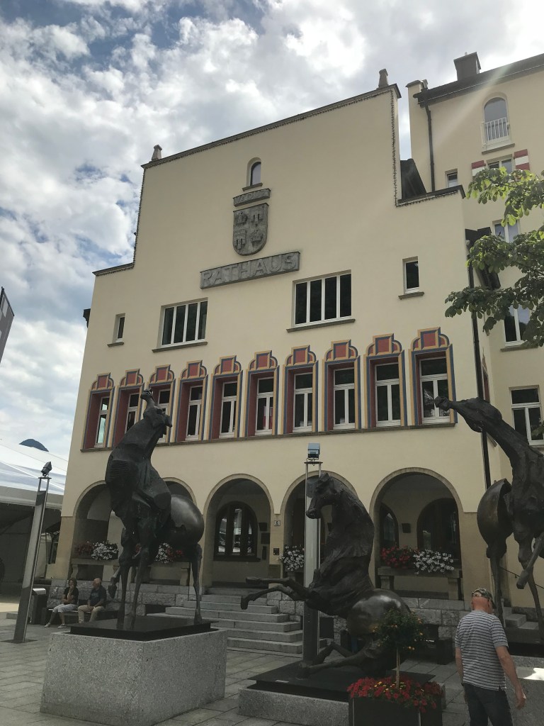 3FBB86EB-80D5-4683-B93D-52FACFBB0F8E