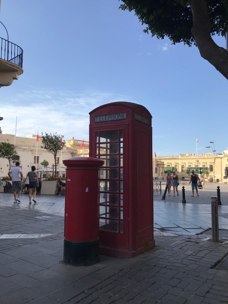 A7AD1F7B-A9B3-4B19-A8DE-B170090AD948