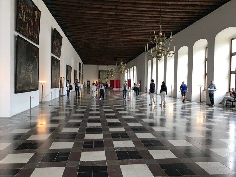 35A7BA70-7718-4013-8657-BE8B7977944C