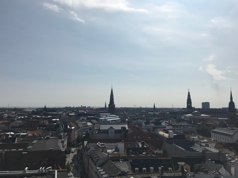 60FE7CE7-3A21-4E54-A747-E0BA4B44A986