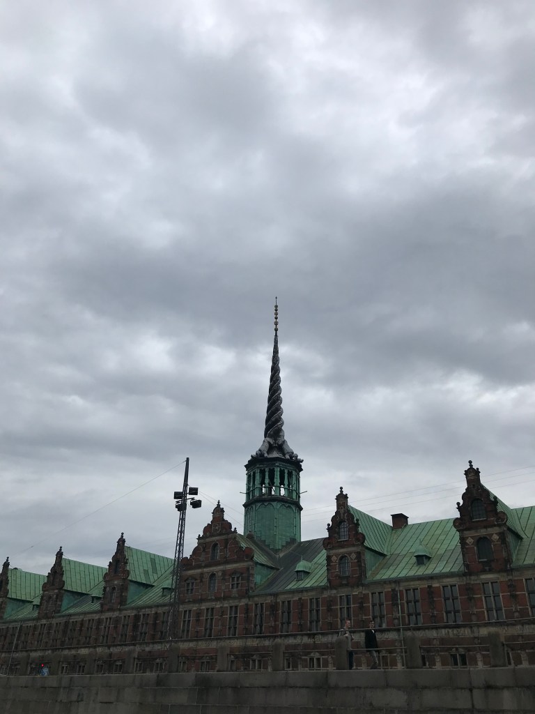 A51C169F-E0BF-4EEB-BD06-2F4DA0A79659